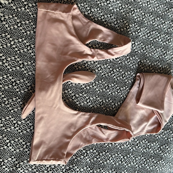 Bikini - Picture 5 of 5